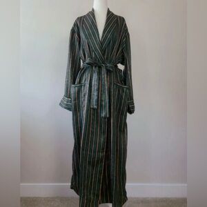 Victoria’s Secret Vintage Gold Robe – Size M/L